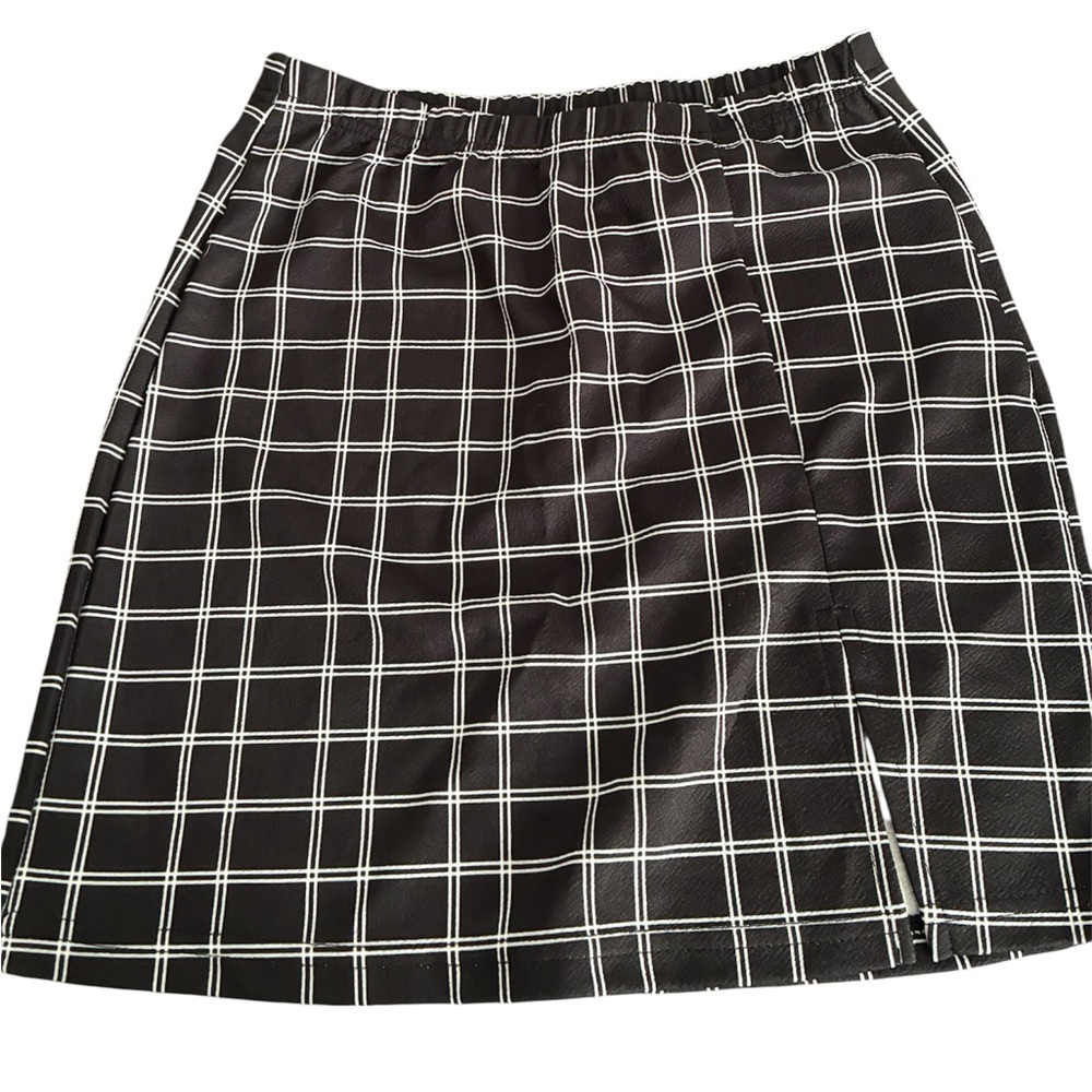 SHEIN Black and White Plaid Skirt